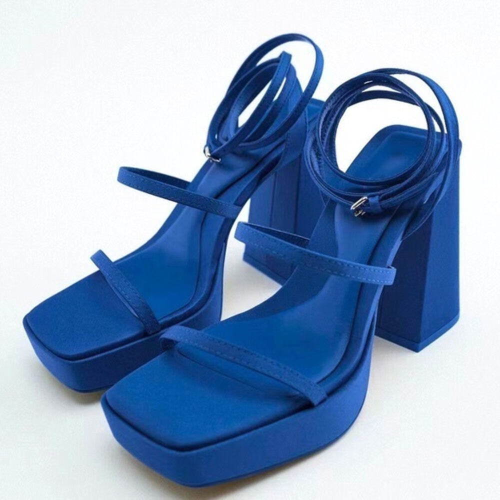 ZARA STRAPPY PLATFORM HEEL SANDALS‎